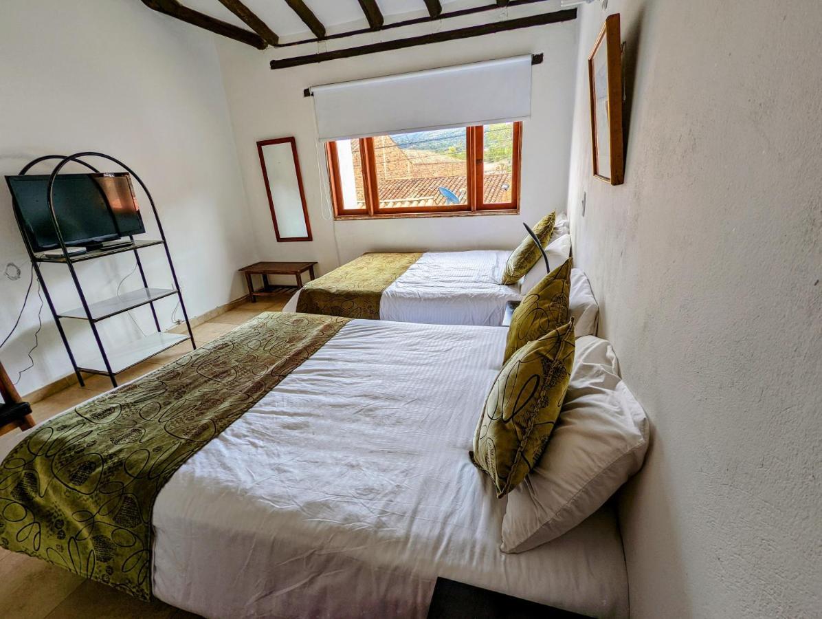 Casa De Huespedes Faletto فيلا دي ليفا المظهر الخارجي الصورة