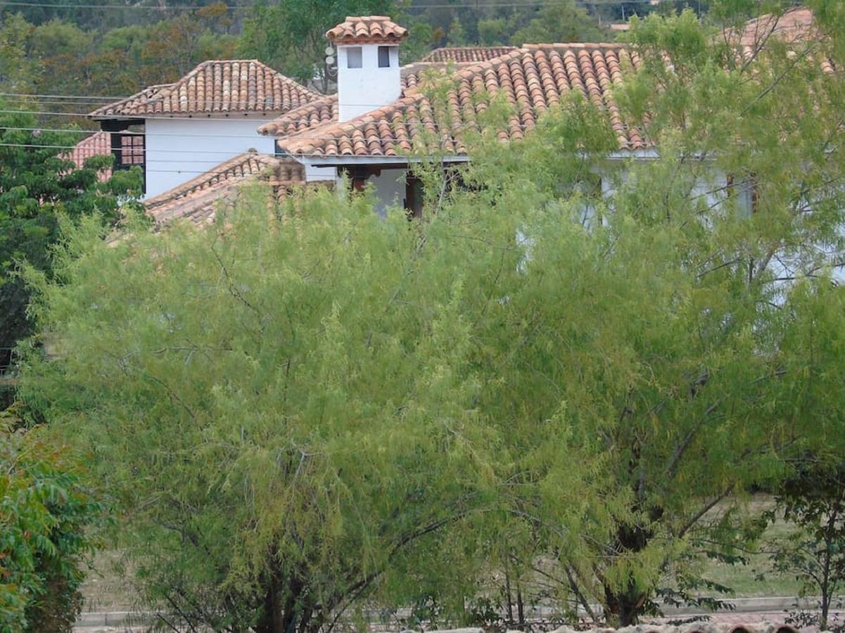 Casa De Huespedes Faletto فيلا دي ليفا المظهر الخارجي الصورة